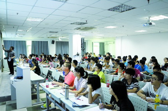 教育部：引力波、物聯(lián)網(wǎng)、人工智能、大數(shù)據(jù)等都將進(jìn)高中課堂