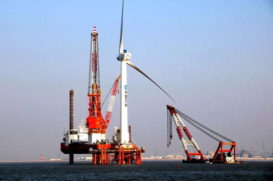 引爆吊裝圈！亞太地區(qū)單機(jī)容量最大風(fēng)機(jī)成功完成吊裝 難度到底有多大?