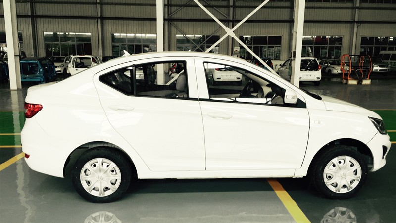 光伏跨界新能源車 大佬位置能否依舊坐穩？