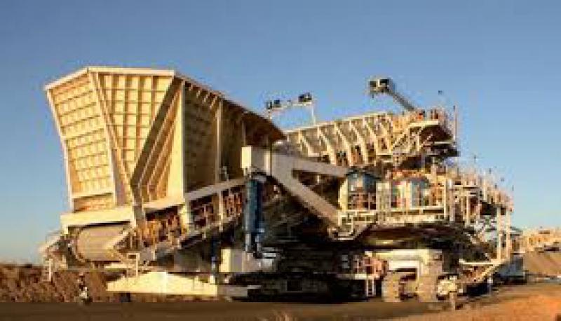 住房和城鄉(xiāng)建設(shè)部批準(zhǔn)西安設(shè)計(jì)公司主編的《煤炭工業(yè)露天礦礦山運(yùn)輸工程設(shè)計(jì)標(biāo)準(zhǔn)》為國(guó)家標(biāo)準(zhǔn)