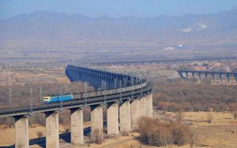 7月份大秦線完成煤炭運(yùn)輸量3885萬噸 增長6.91%