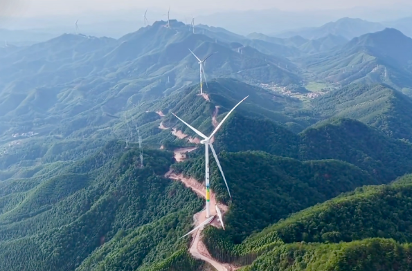 廣西梧州蒼梧六堡三期200兆瓦風(fēng)電儲(chǔ)能一體化項(xiàng)目全容量并網(wǎng)