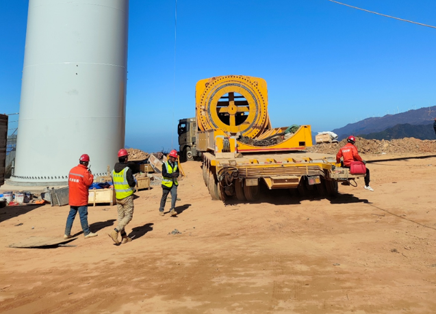 歐陽海風(fēng)電場二期項(xiàng)目風(fēng)機(jī)吊裝進(jìn)入收尾階段