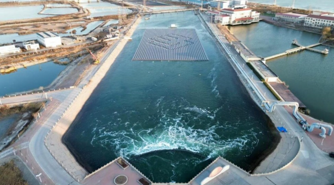 中國首個集中式海水漂浮式光伏項(xiàng)目在天津并網(wǎng)發(fā)電