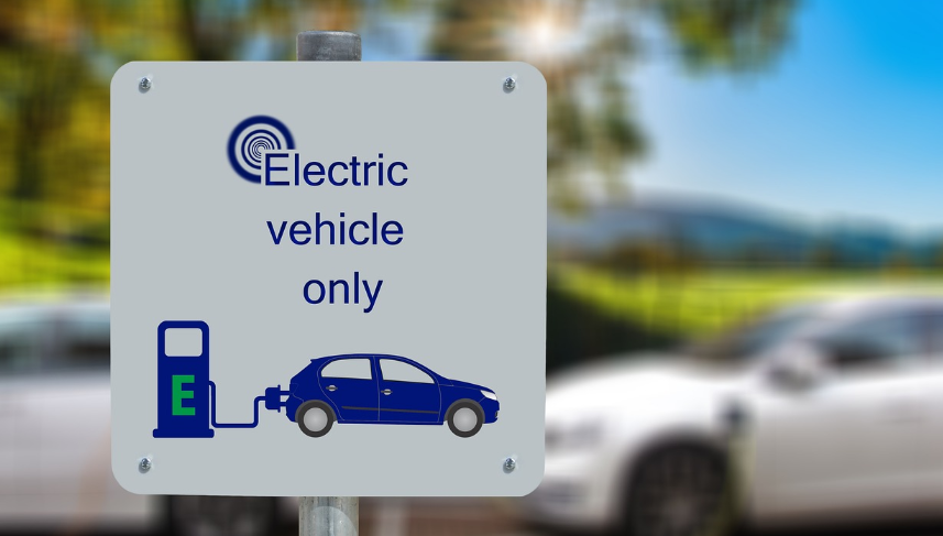 中國商務(wù)部：加方將給予中國電動汽車每年4.9萬輛的配額，配額內(nèi)享受6.1%最惠國關(guān)稅待遇