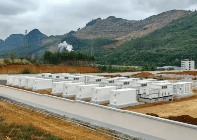 中國富仁能源廣西忻城200MW共享儲能項目設(shè)備安裝進(jìn)入倒計時