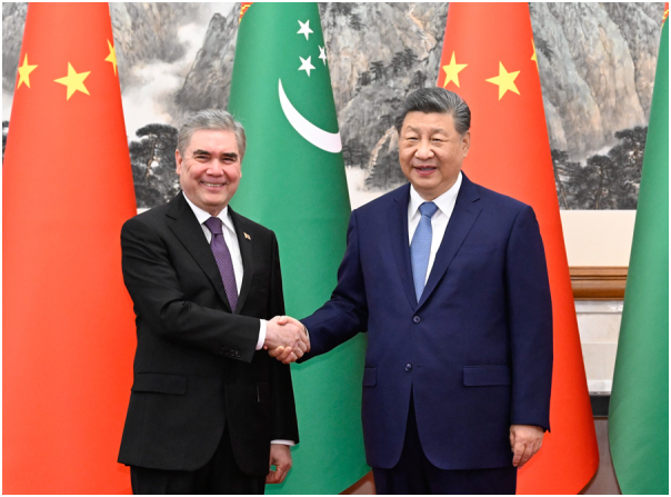 中國(guó)國(guó)家主席習(xí)近平會(huì)見(jiàn)土庫(kù)曼斯坦民族領(lǐng)袖、人民委員會(huì)主席別爾德穆哈梅多夫 強(qiáng)調(diào)擴(kuò)大天然氣領(lǐng)域合作